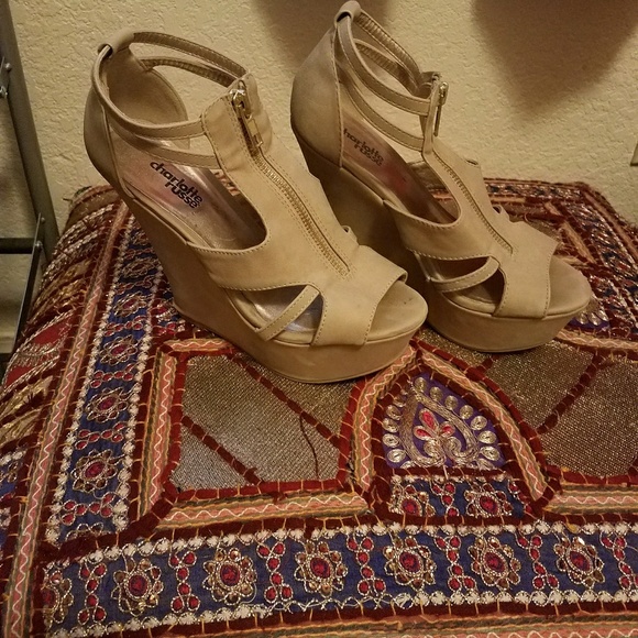 Heels - Picture 2 of 2